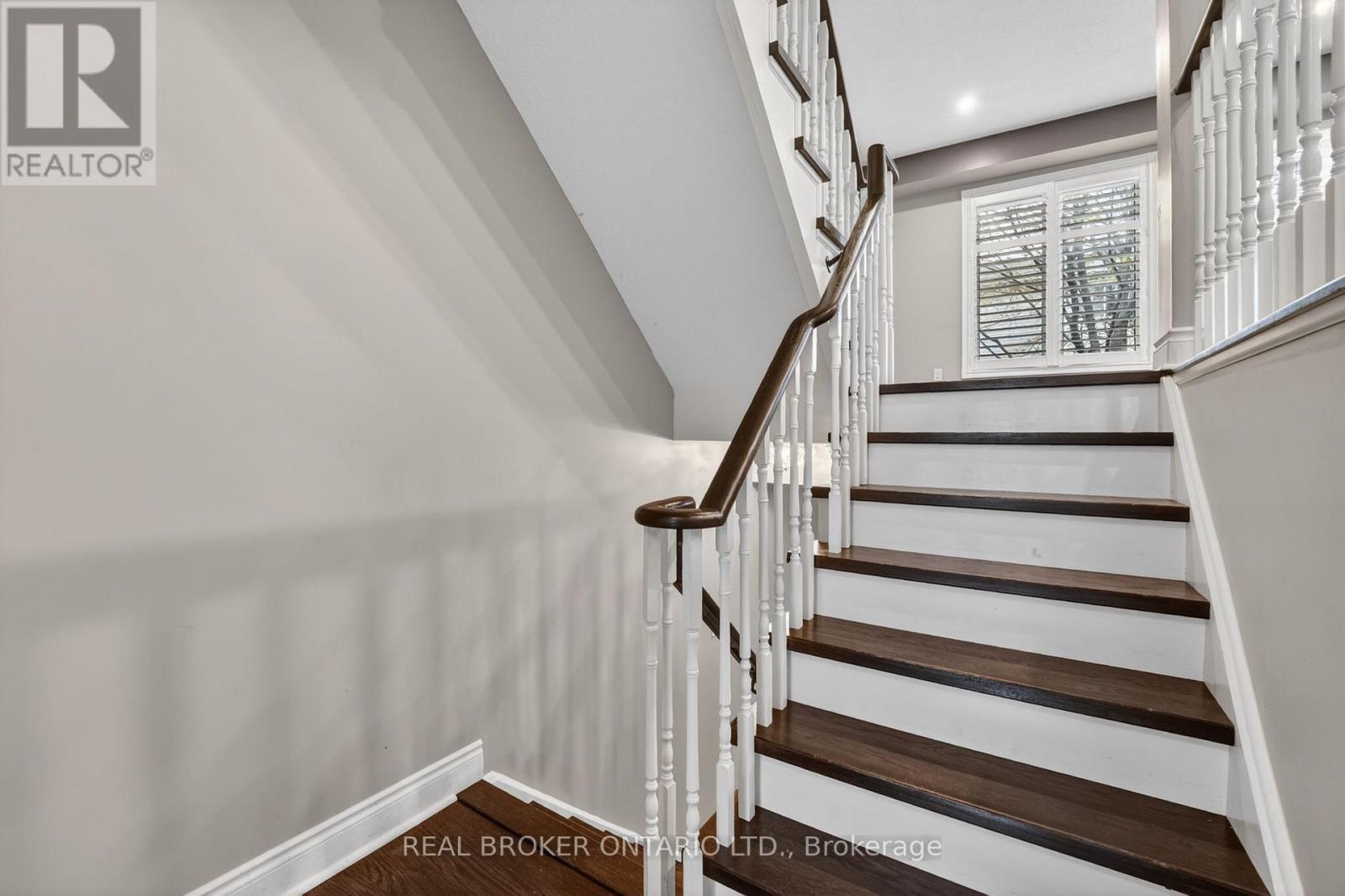 #8 5985 CREDITVIEW ROAD - 11