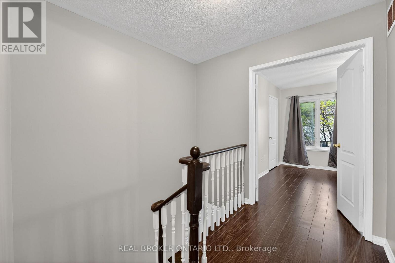 #8 5985 CREDITVIEW ROAD - 25
