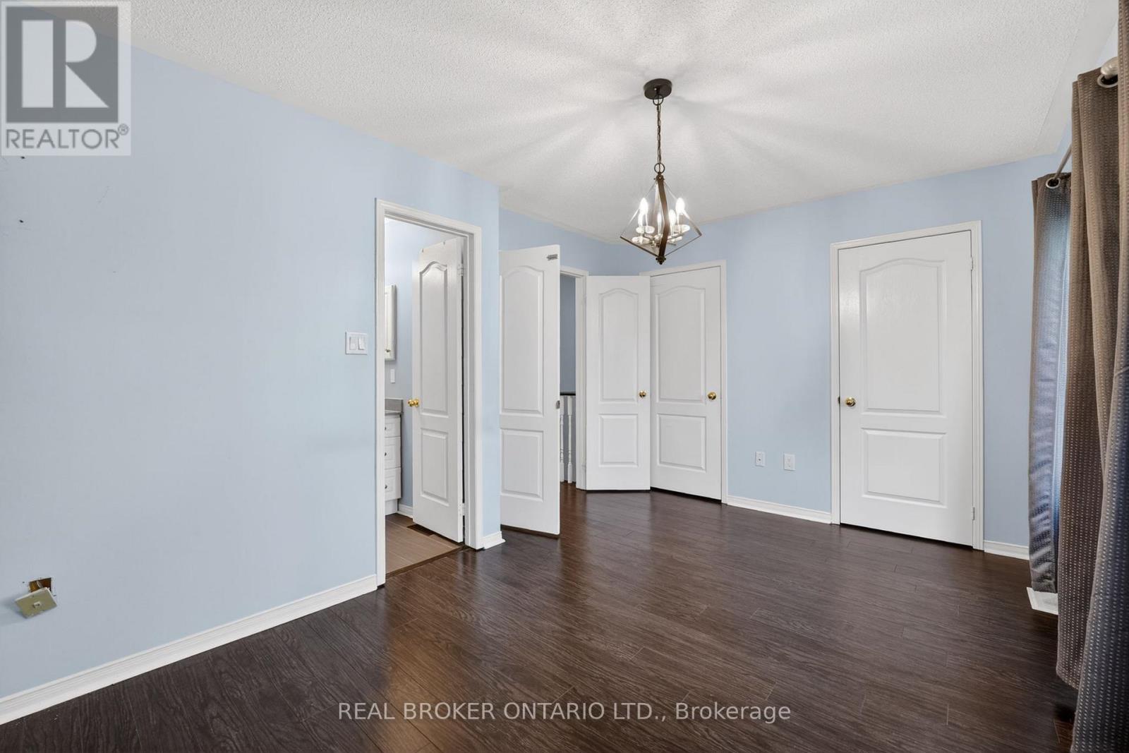 #8 5985 CREDITVIEW ROAD - 30