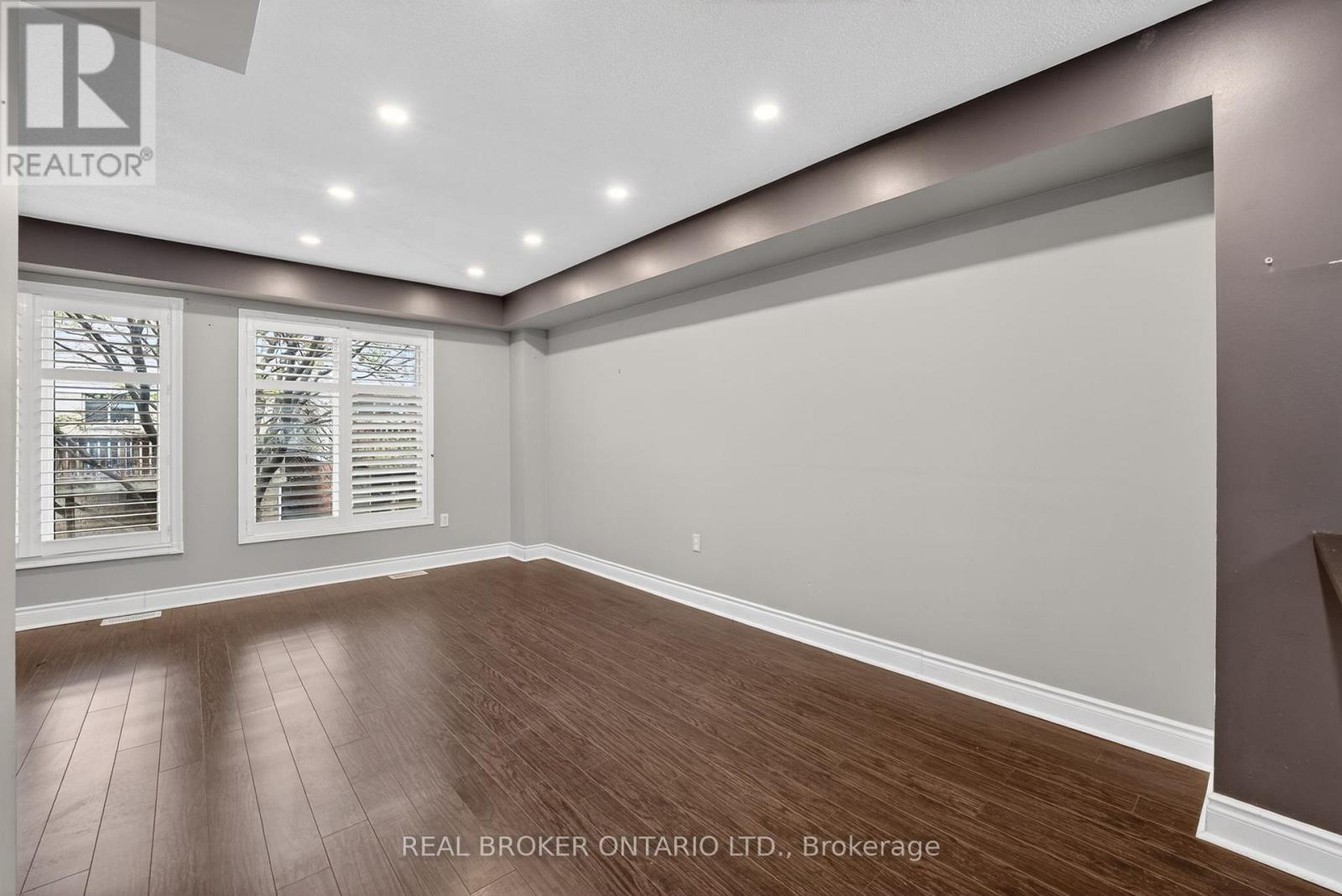 #8 5985 CREDITVIEW ROAD - 17
