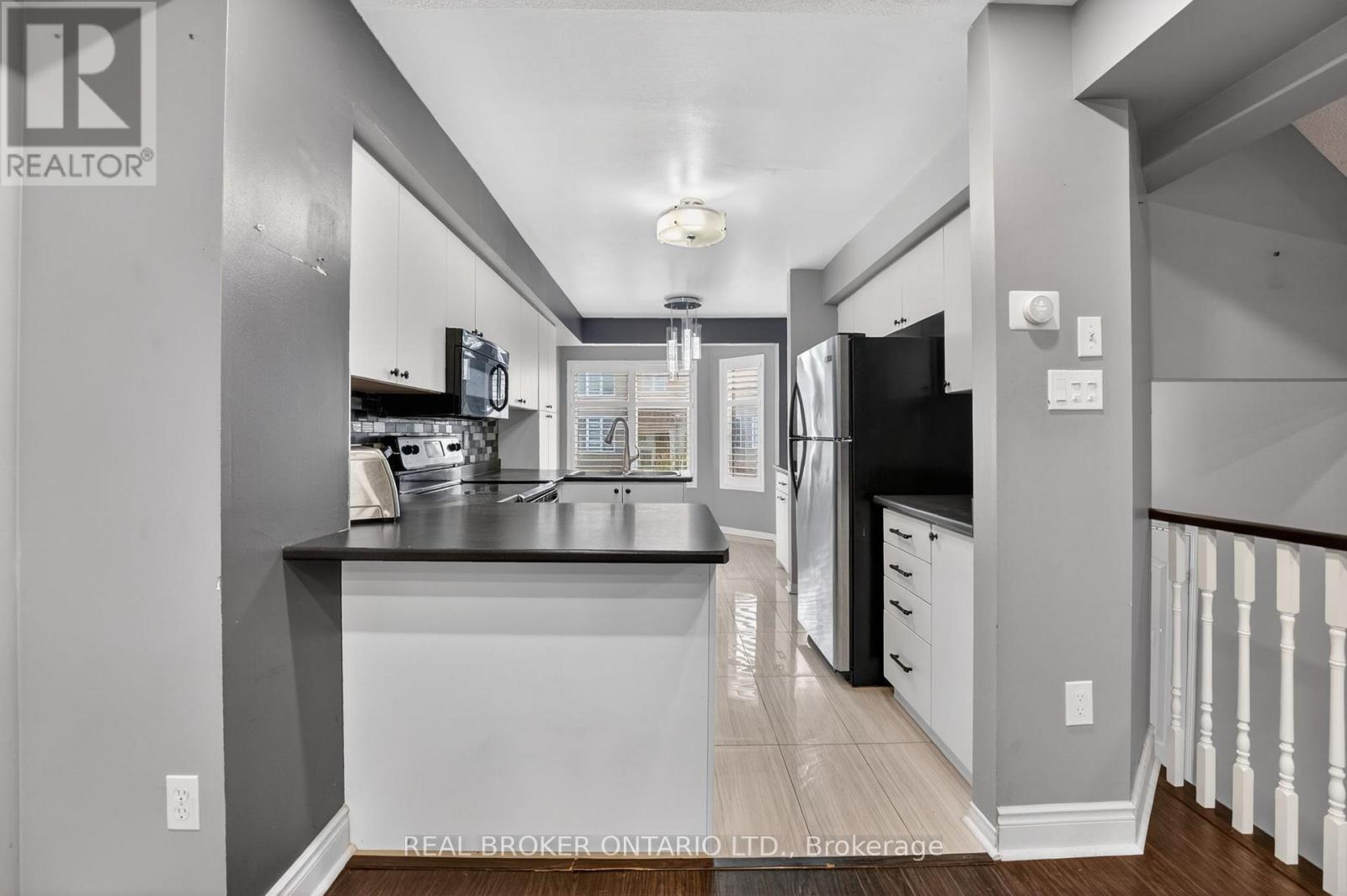 #8 5985 CREDITVIEW ROAD - 20