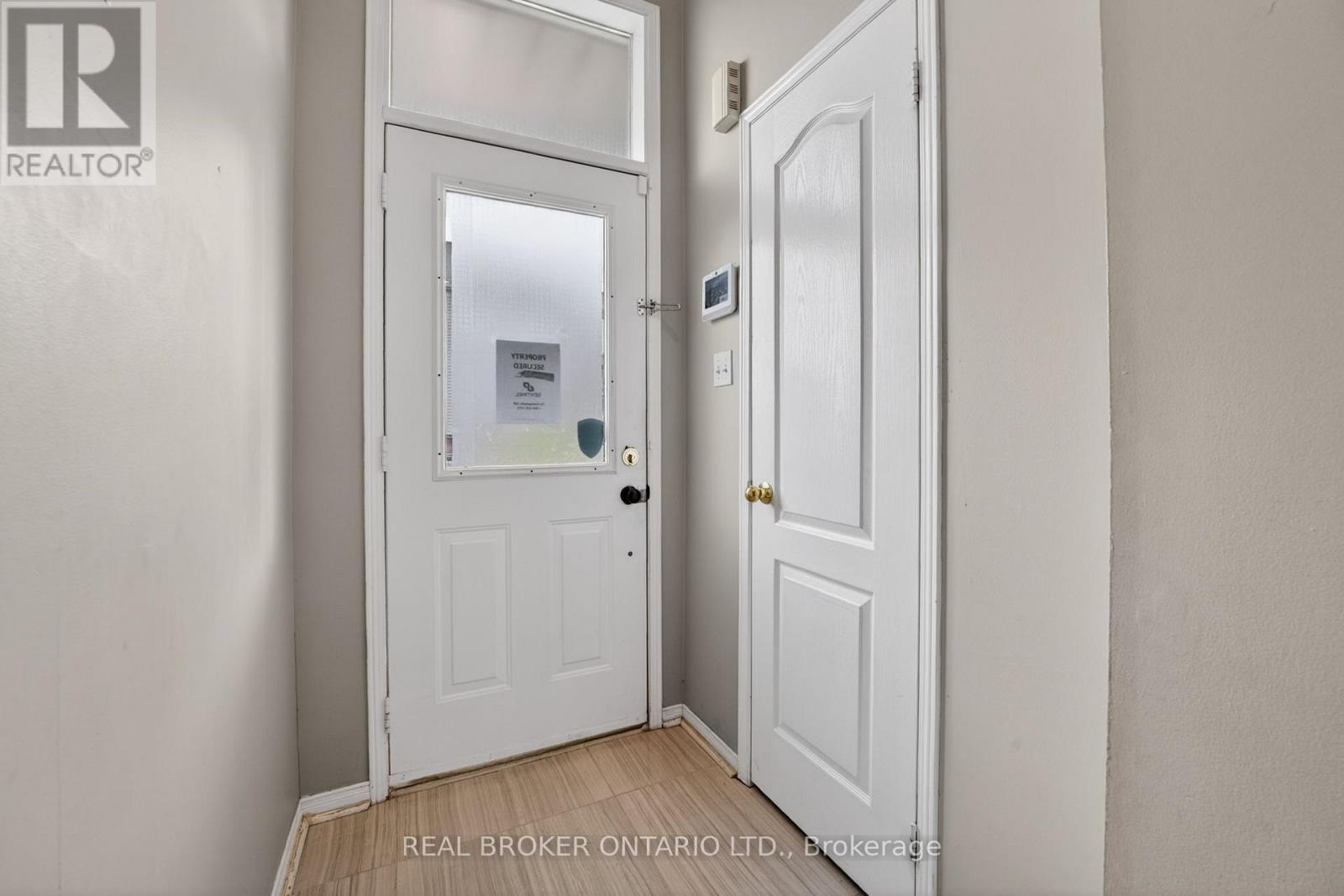 #8 5985 CREDITVIEW ROAD - 4