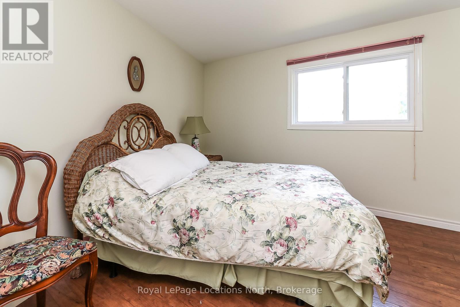 10 SUNSET COURT - 22