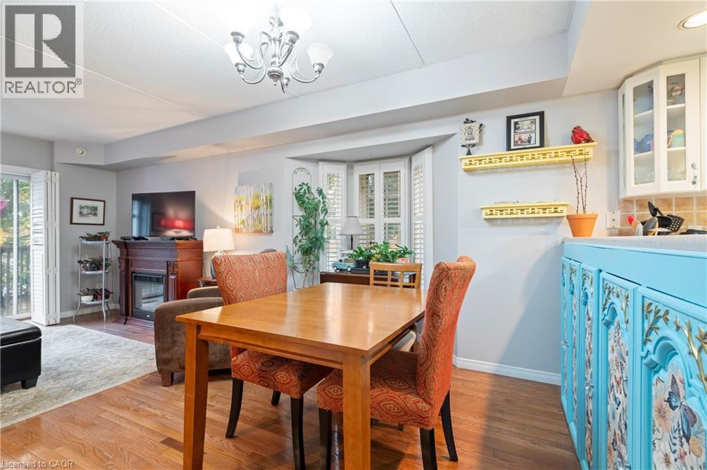 #45 2737 KING Street E - 16