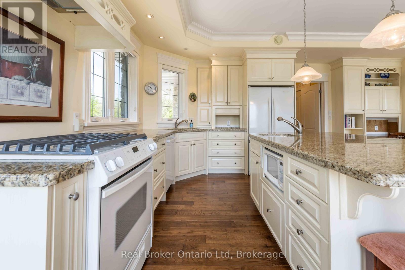 361 BALMY BEACH ROAD - 12