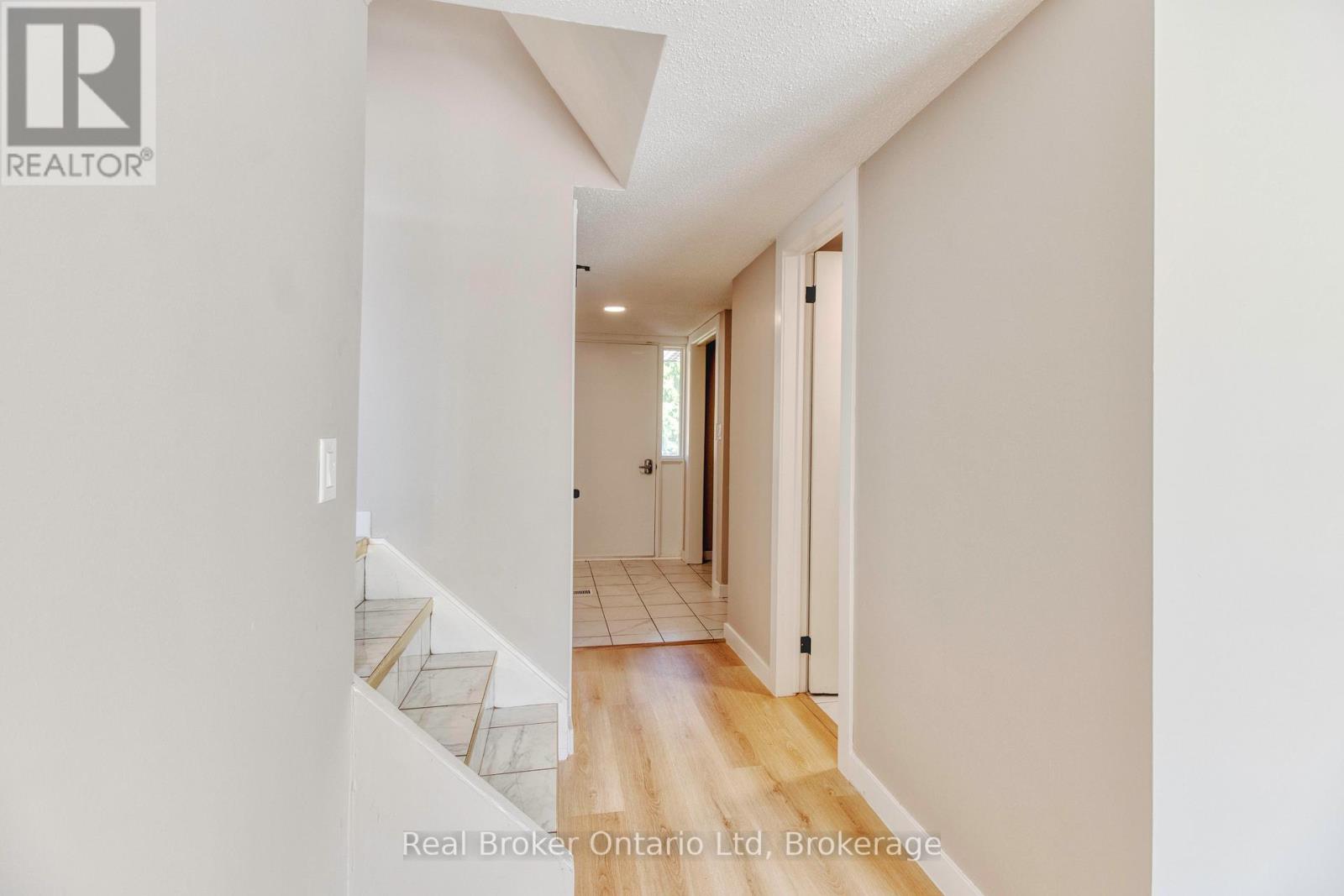 481 4TH \'A\' STREET W - 5