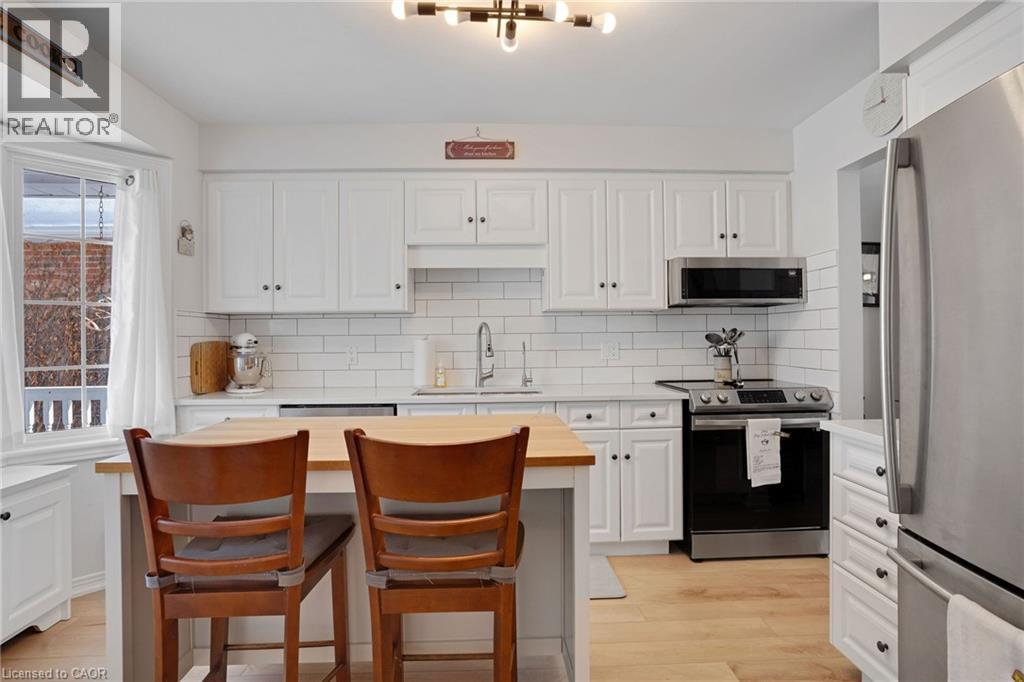 9 LAKEFIELD Court Unit# 89, Baden, Ontario, N3A3P4 — Photo 4