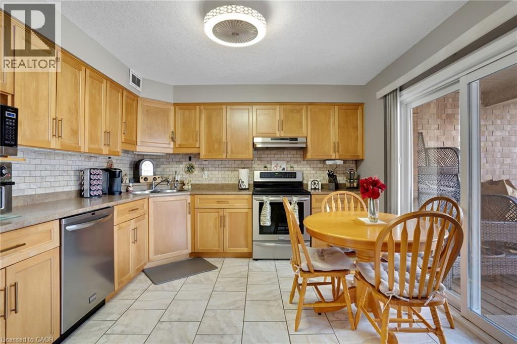 214 SNYDERS Road E Unit# 4, Baden, Ontario, N3A0A6 — Photo 12