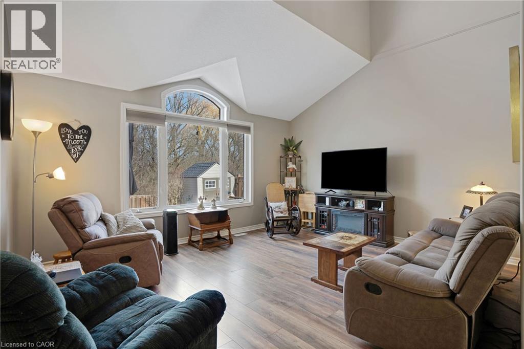 214 SNYDERS Road E Unit# 4, Baden, Ontario, N3A0A6 — Photo 3