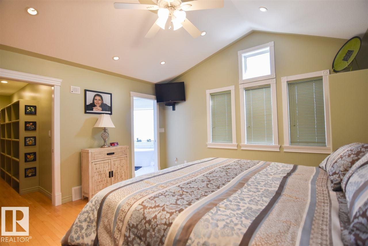 16115 57 ST NW - 22