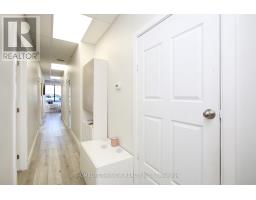 6166 Yonge Street, Toronto, ON M2M3X1 Photo 6