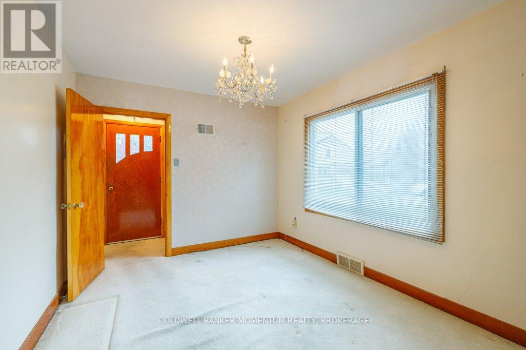 18 JUBILEE DRIVE - 10