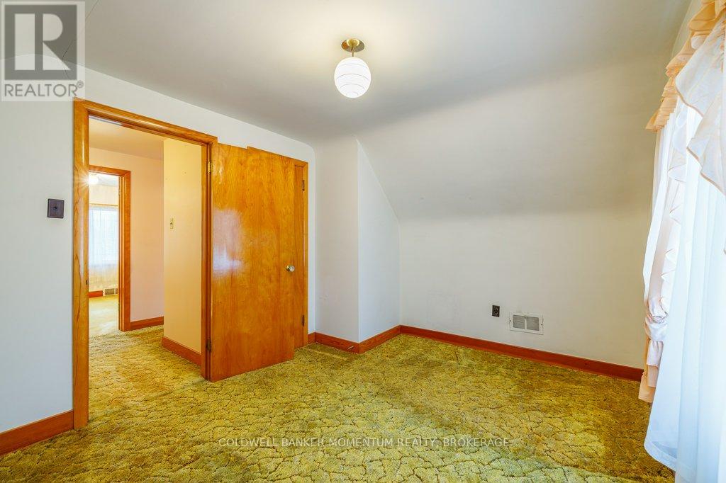 18 JUBILEE DRIVE - 23
