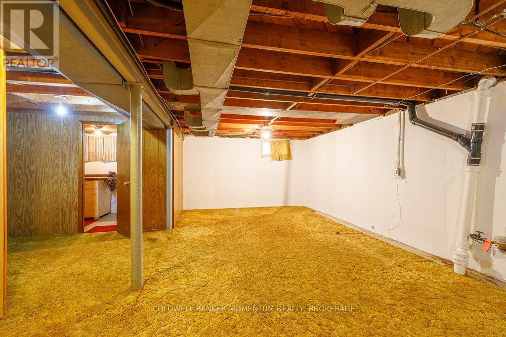 18 JUBILEE DRIVE - 27