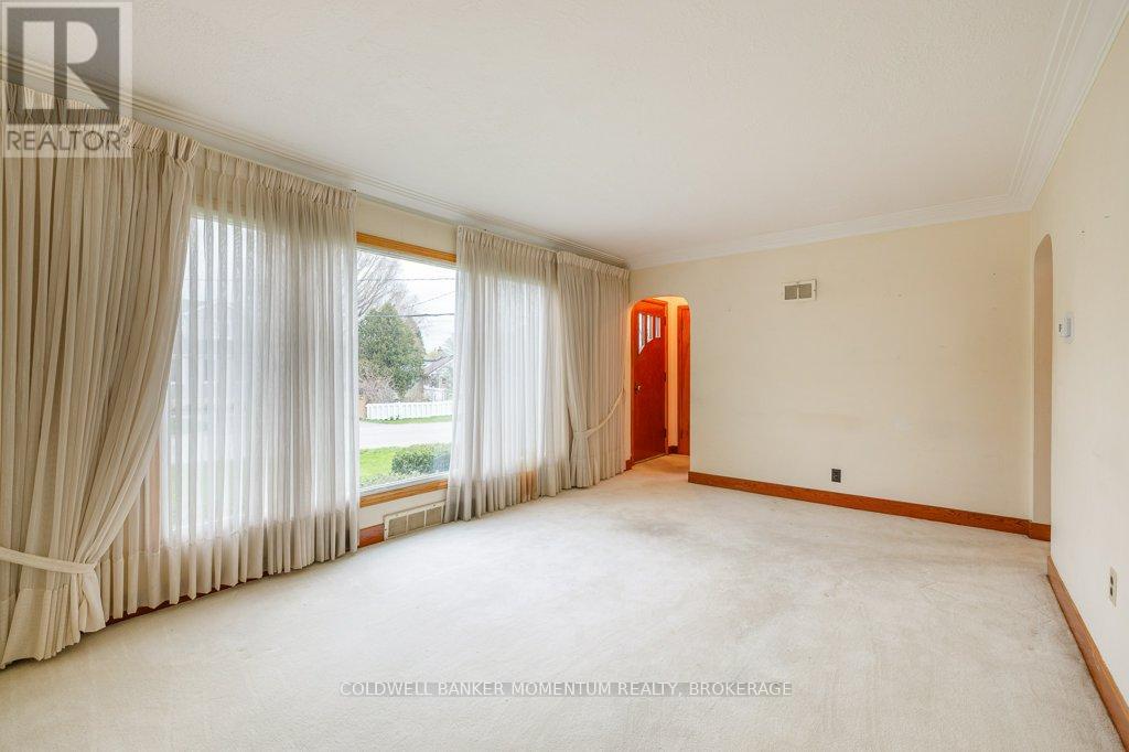 18 JUBILEE DRIVE - 9