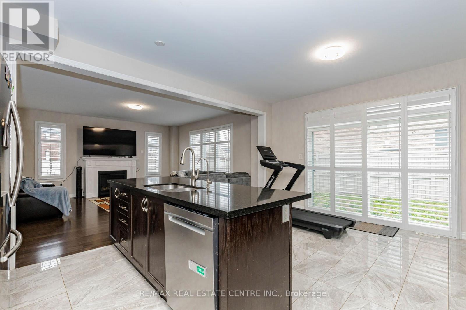 1332 BLACKMORE STREET - 14