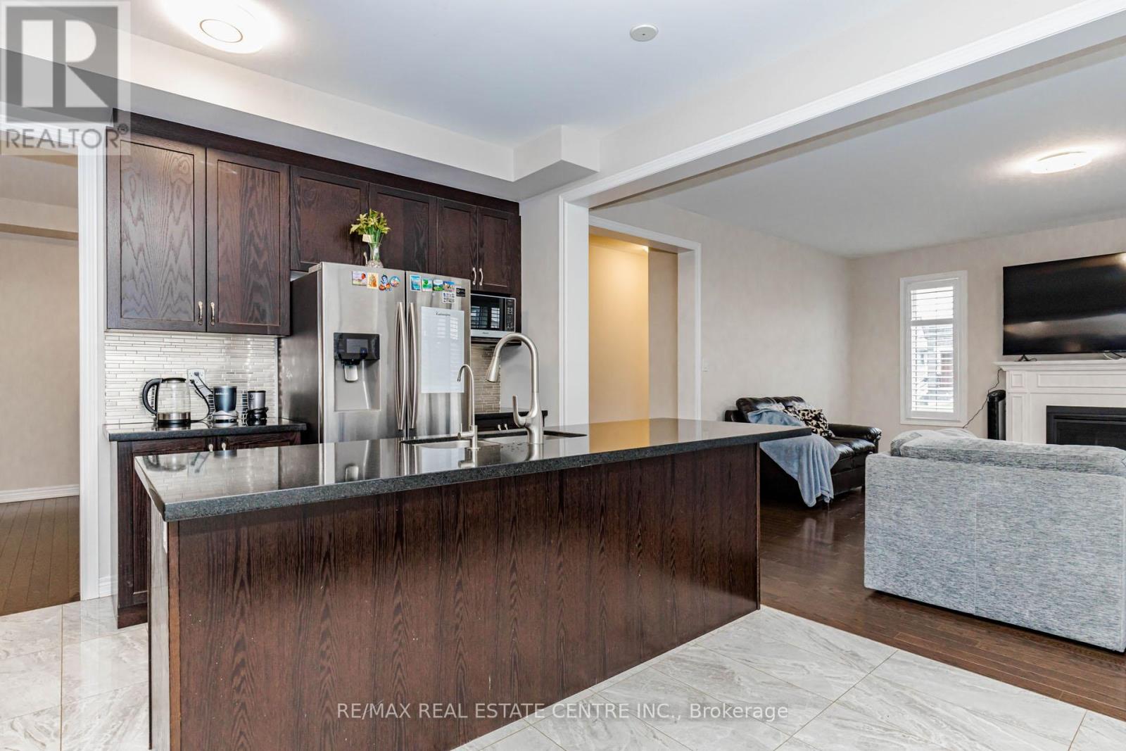 1332 BLACKMORE STREET - 16