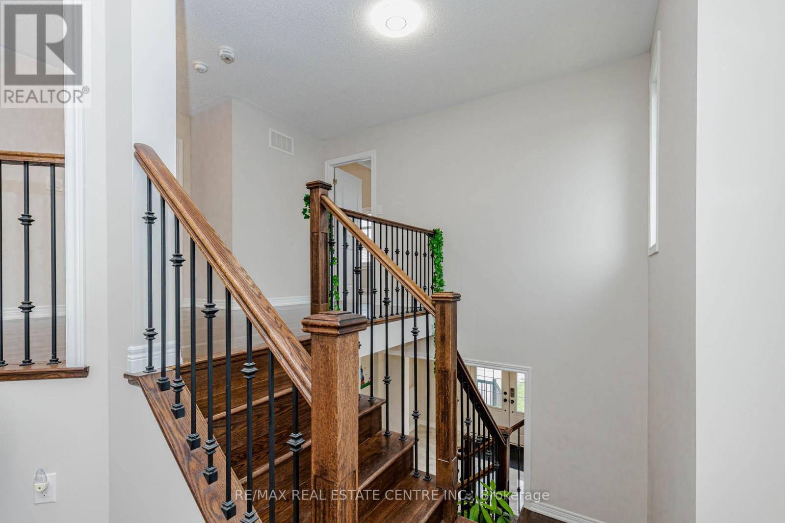 1332 BLACKMORE STREET - 23