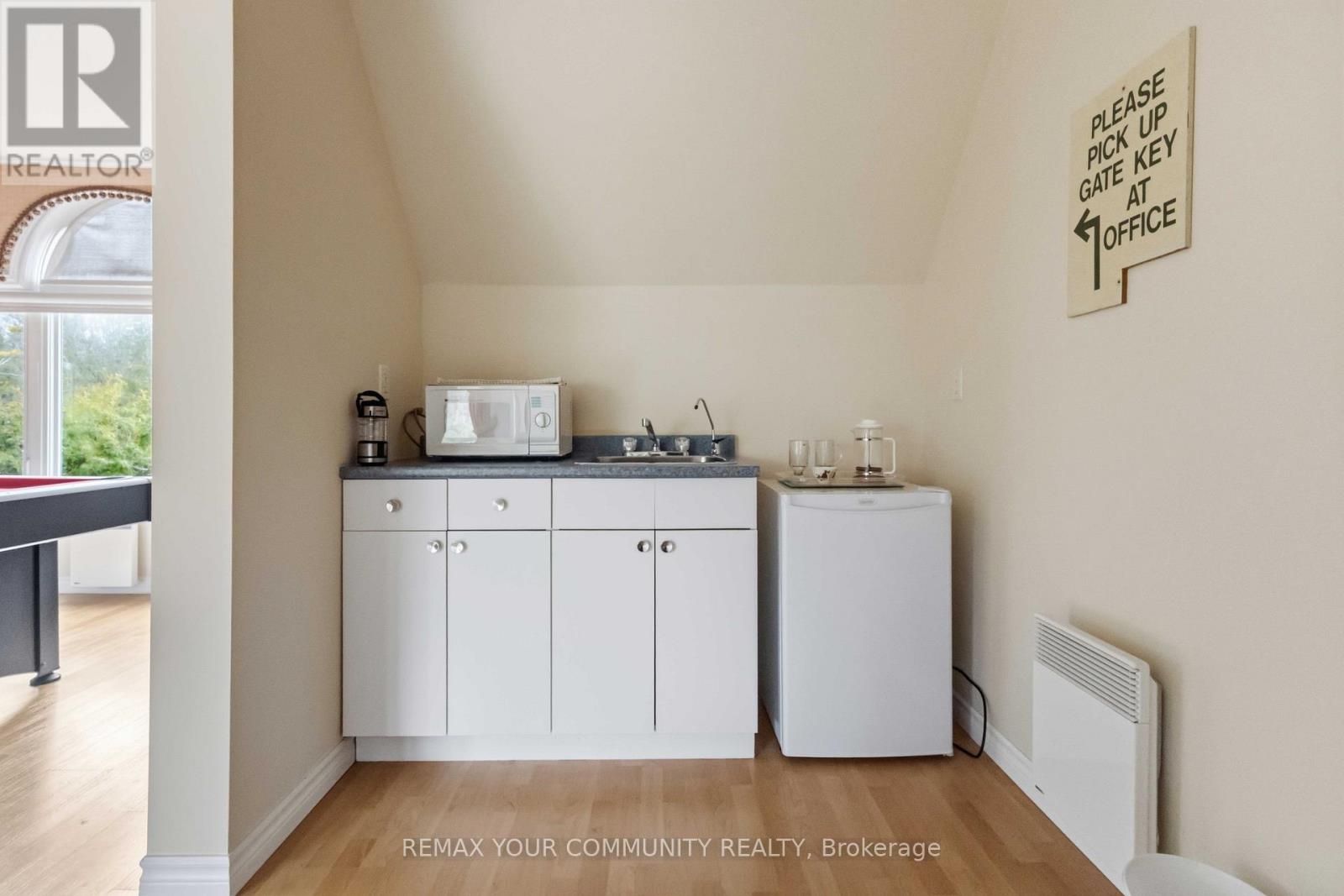 1082 LOON ROAD - 41