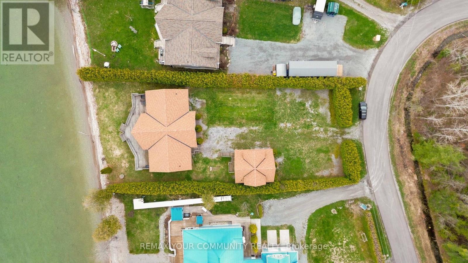 1082 LOON ROAD - 44