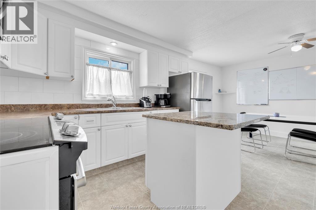 9572 TECUMSEH ROAD - 13