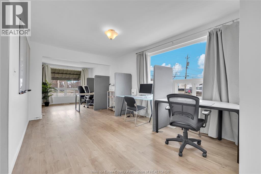 9572 TECUMSEH ROAD - 17