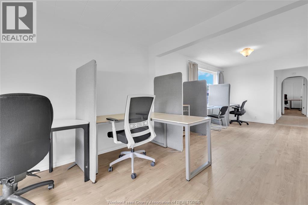 9572 TECUMSEH ROAD - 18