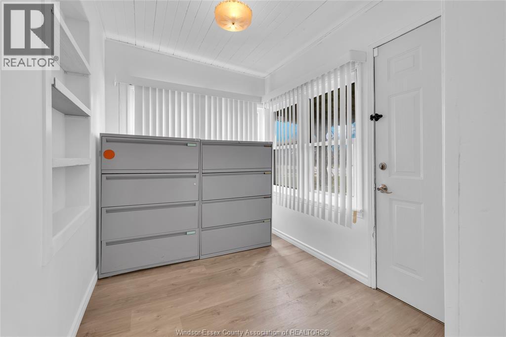 9572 TECUMSEH ROAD - 20