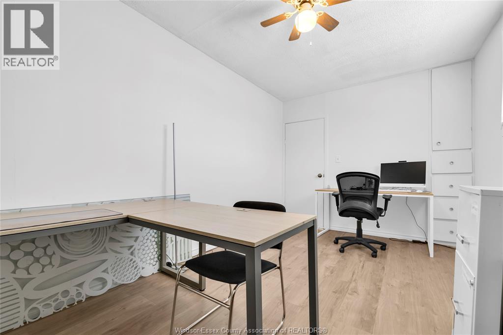 9572 TECUMSEH ROAD - 27