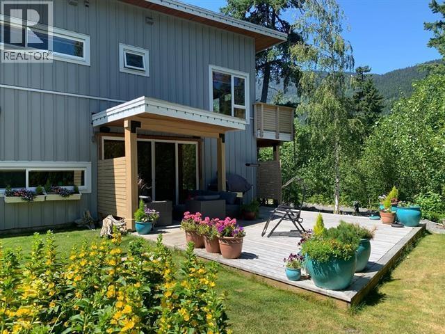 1087 MADELEY PLACE, Whistler