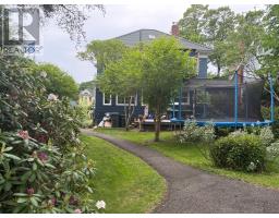 Laundry / Bath - 48 Rupert Street, Amherst, NS B4H3R6 Photo 7