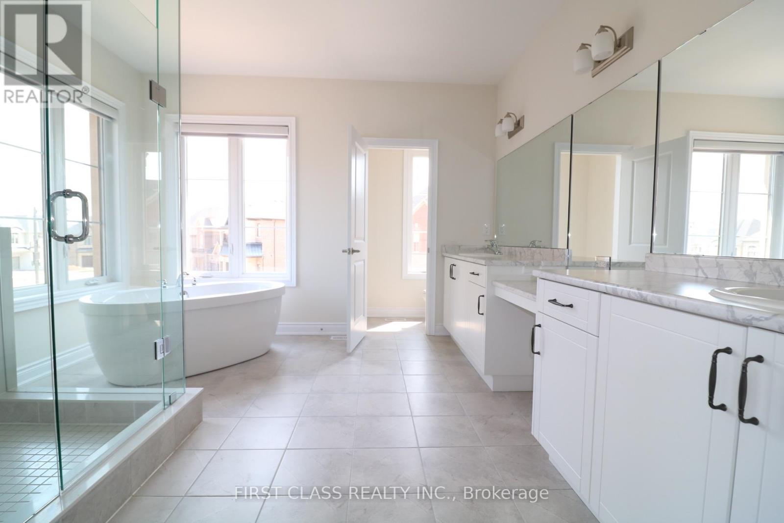 78 WILLIAM CRAWLEY WAY - 14