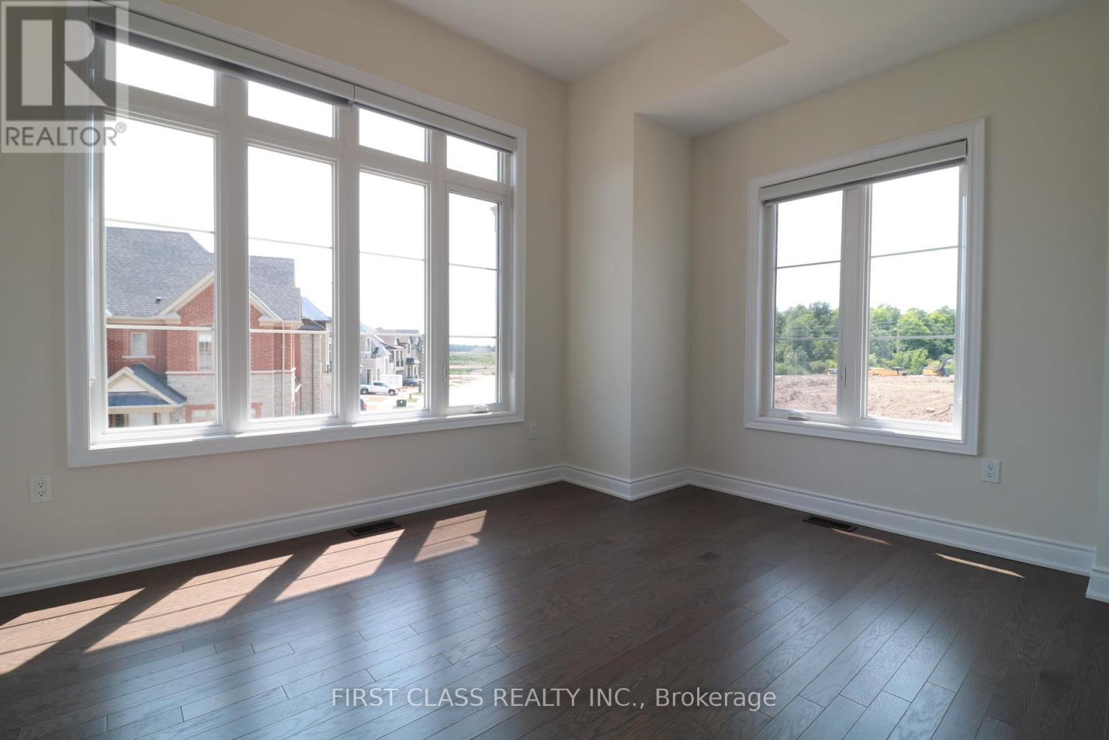 78 WILLIAM CRAWLEY WAY - 18