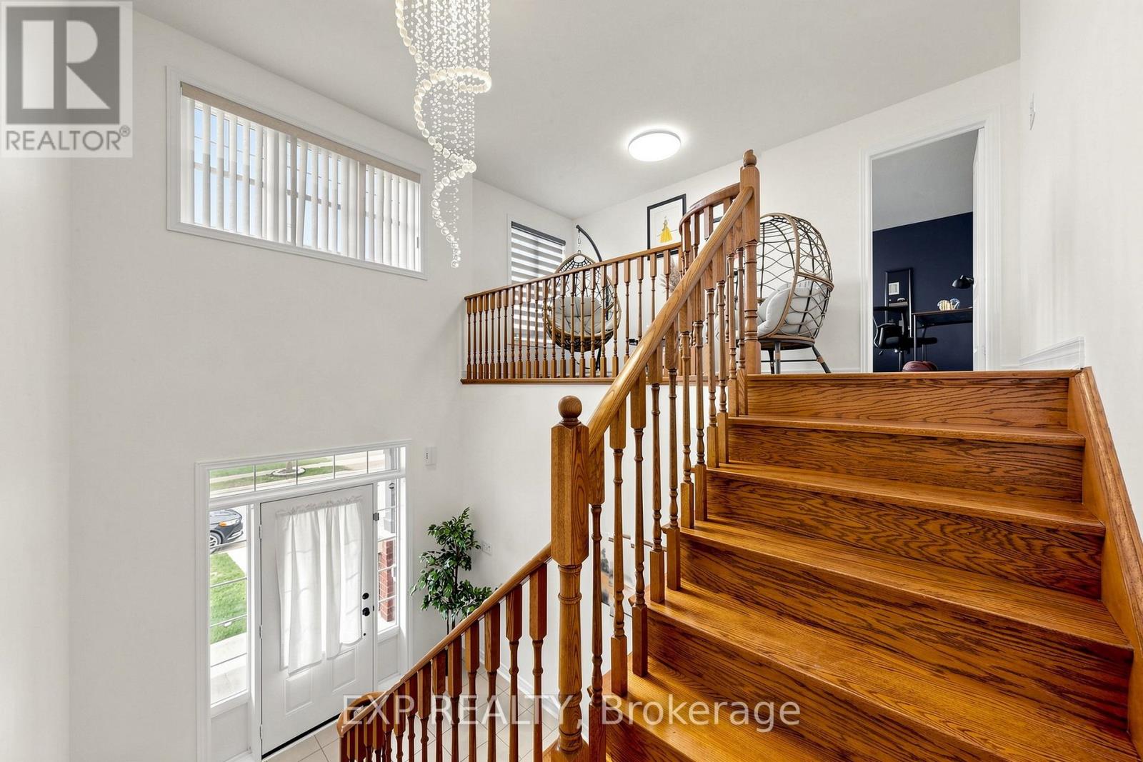 34 FREESIA ROAD - 22