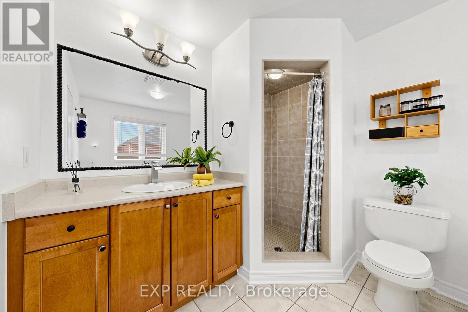 34 FREESIA ROAD - 29