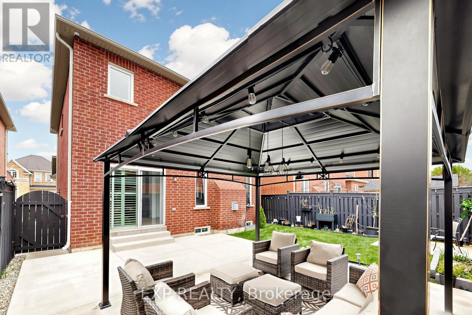 34 FREESIA ROAD - 42