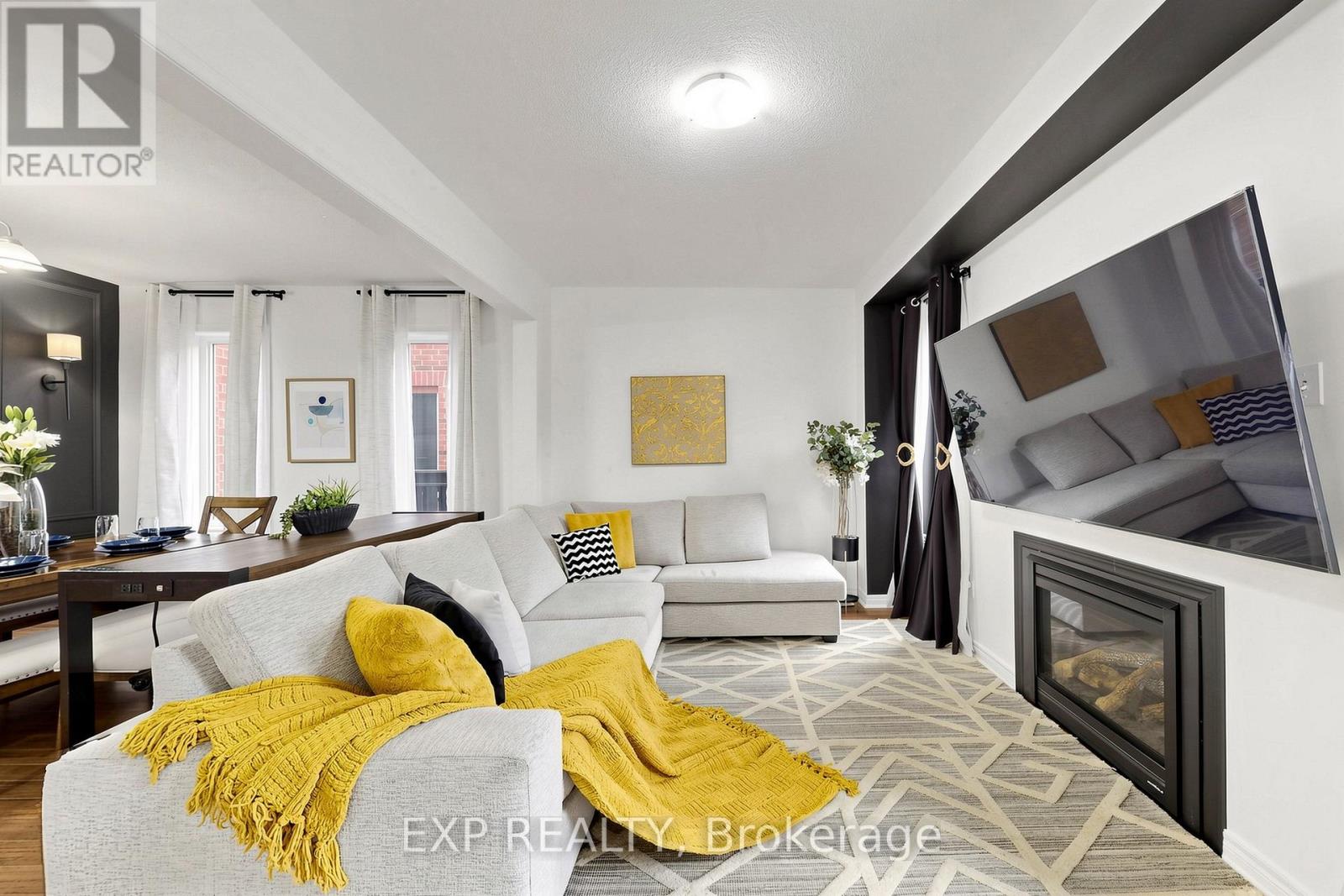 34 FREESIA ROAD - 5