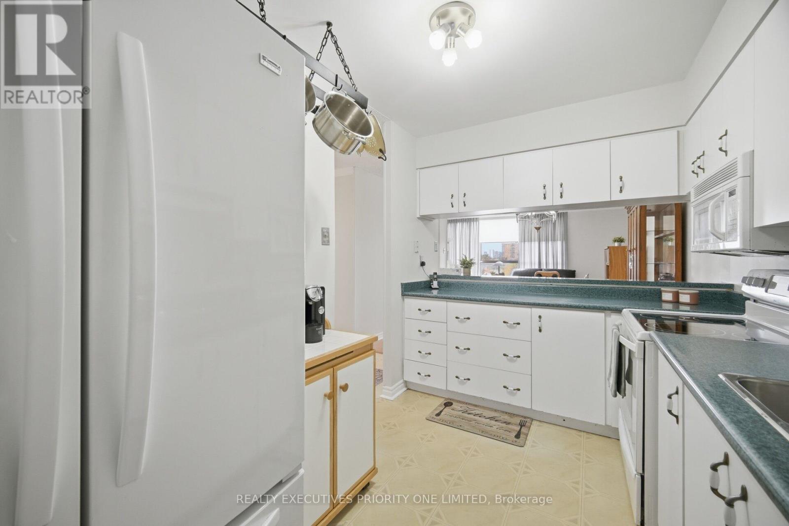 #1013 10 MARTHA EATON WAY - 10
