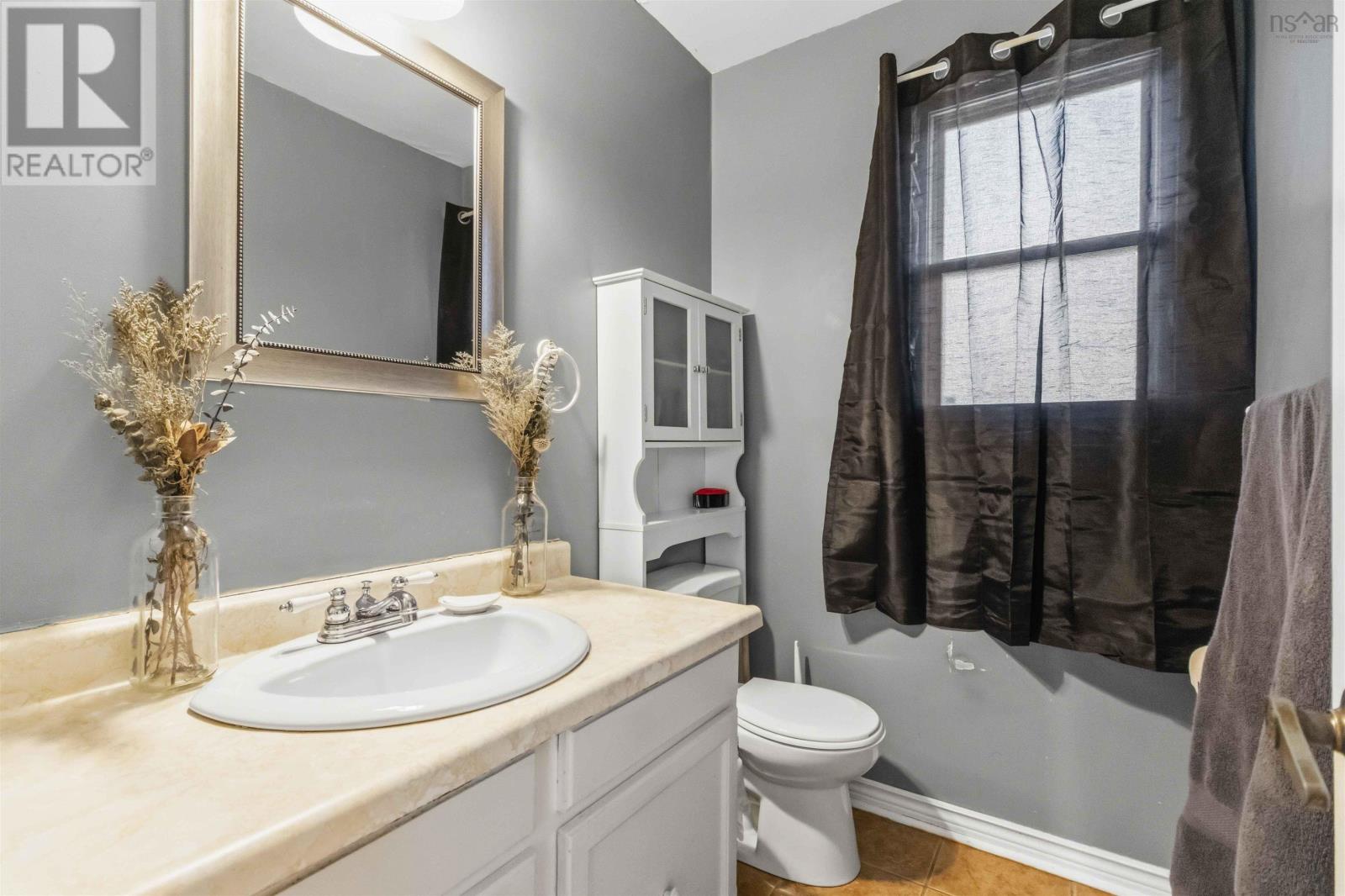 Property 21 of 32 of 7 Fiddlers Green