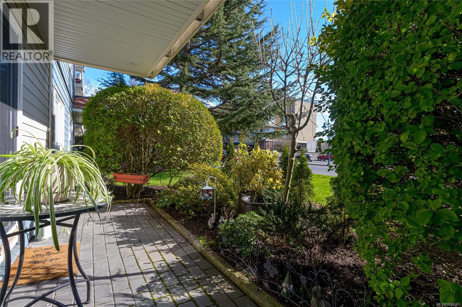#102 2360 James White Blvd - Image 3