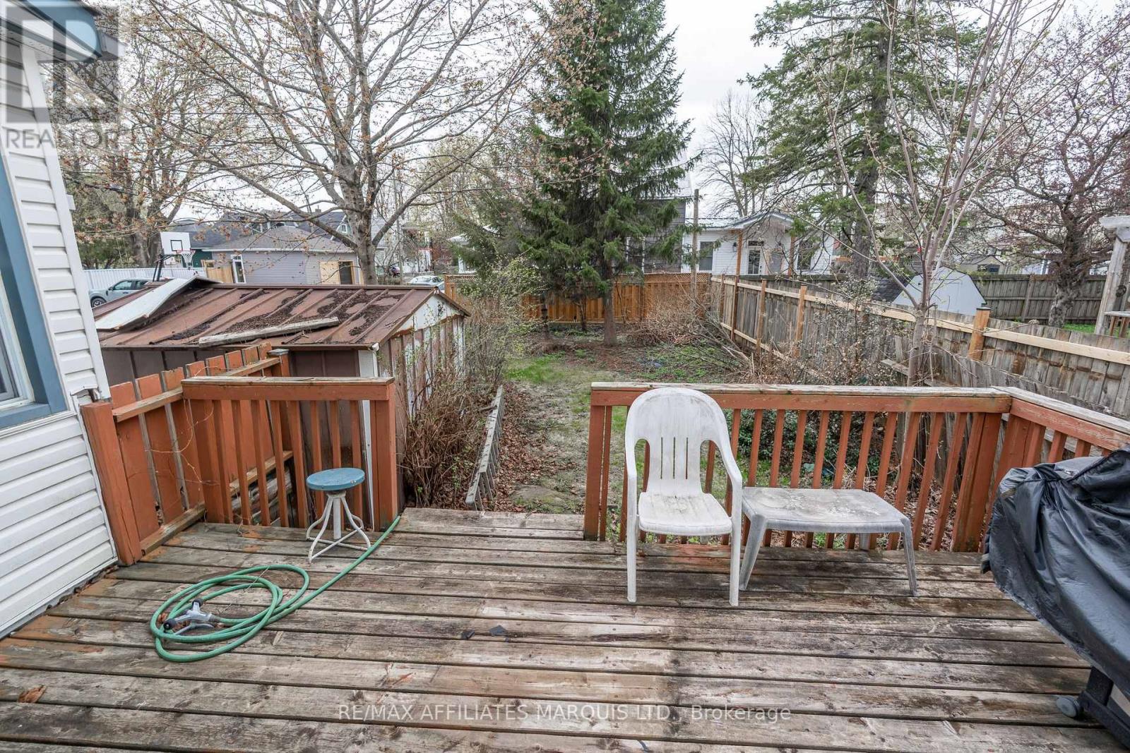 426 SYDNEY STREET — photo 16