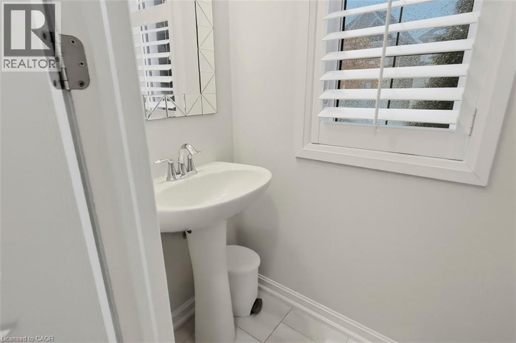 355 WISTERIA Way, Oakville, Ontario, L6M1L6 — Photo 15