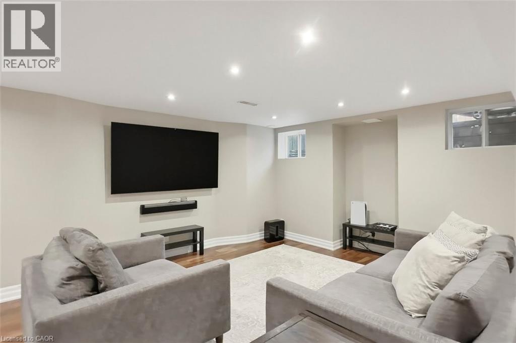 355 WISTERIA Way, Oakville, Ontario, L6M1L6 — Photo 32