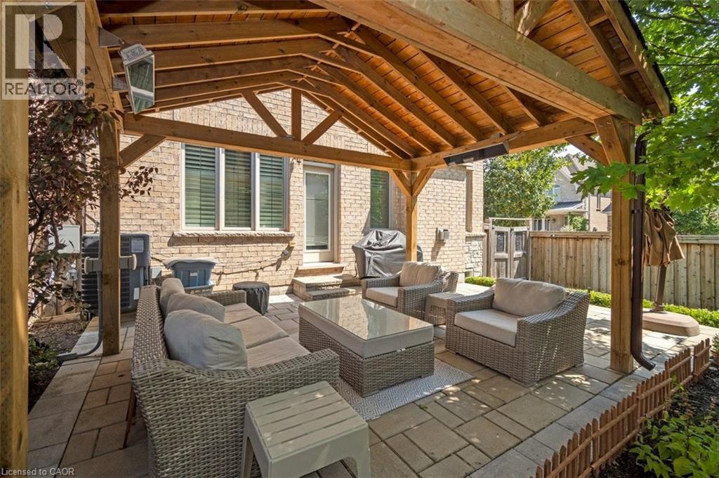 355 WISTERIA Way, Oakville, Ontario, L6M1L6 — Photo 42