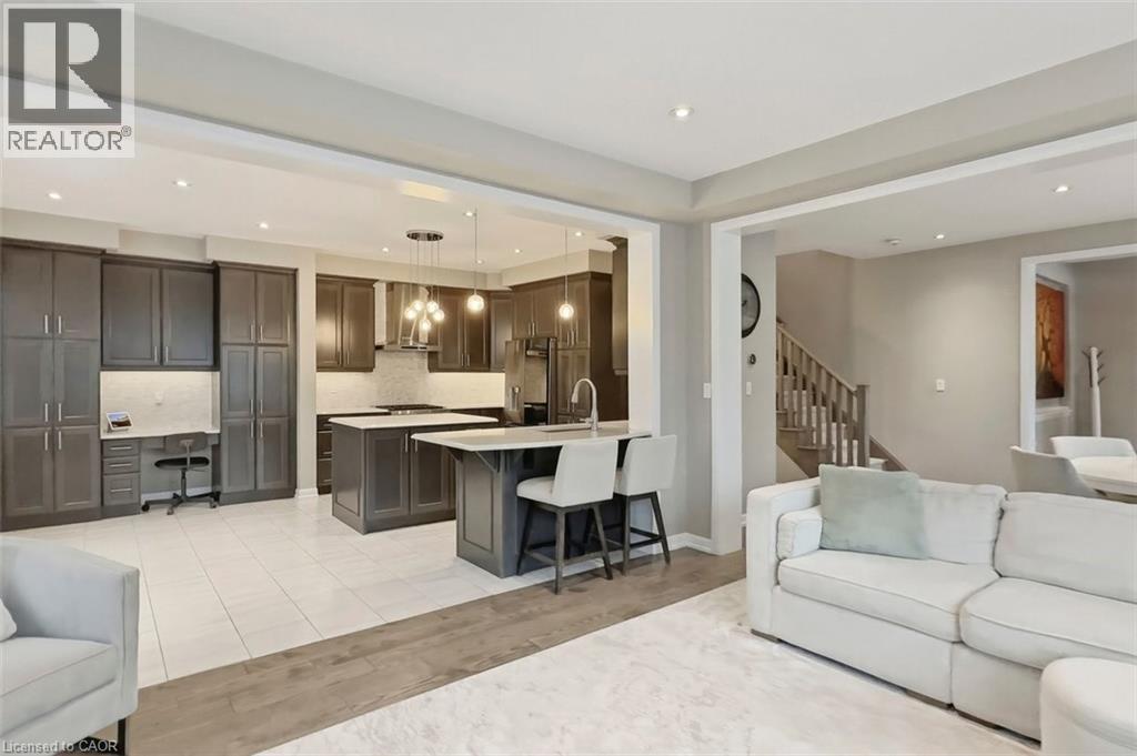 355 WISTERIA Way, Oakville, Ontario, L6M1L6 — Photo 7