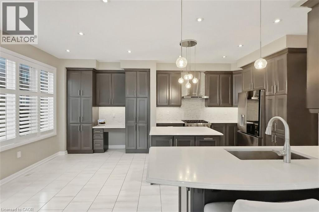 355 WISTERIA Way, Oakville, Ontario, L6M1L6 — Photo 8