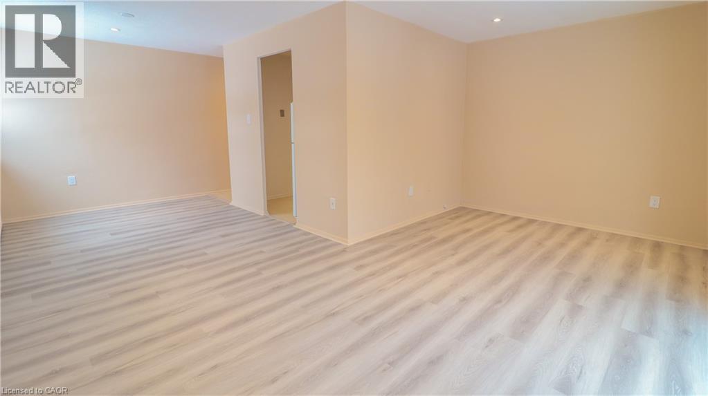 84 SECOND Street Unit# 207, Orangeville, Ontario, L9W2C3 — Photo 10
