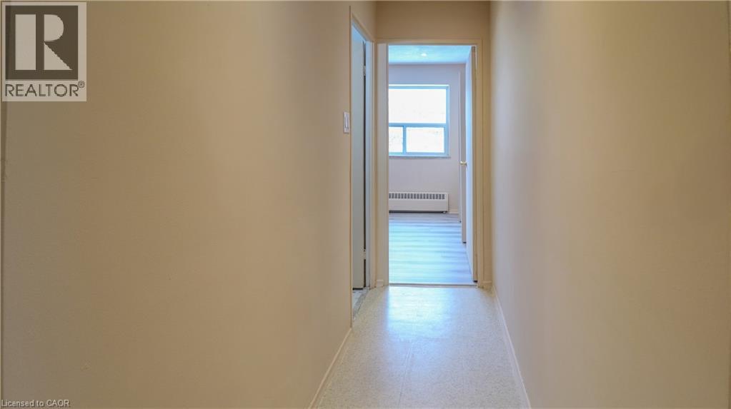 84 SECOND Street Unit# 207, Orangeville, Ontario, L9W2C3 — Photo 5