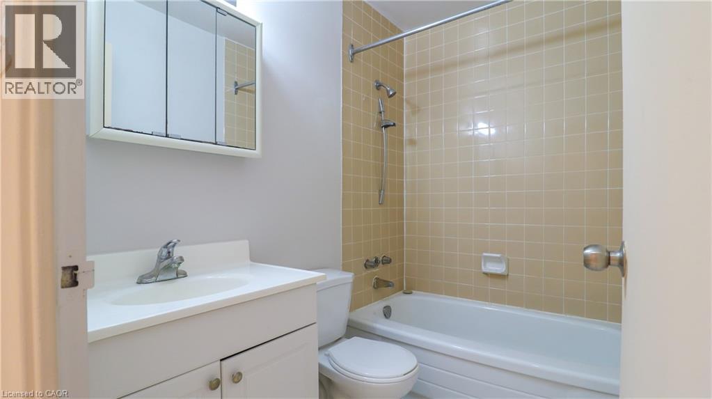 84 SECOND Street Unit# 207, Orangeville, Ontario, L9W2C3 — Photo 6