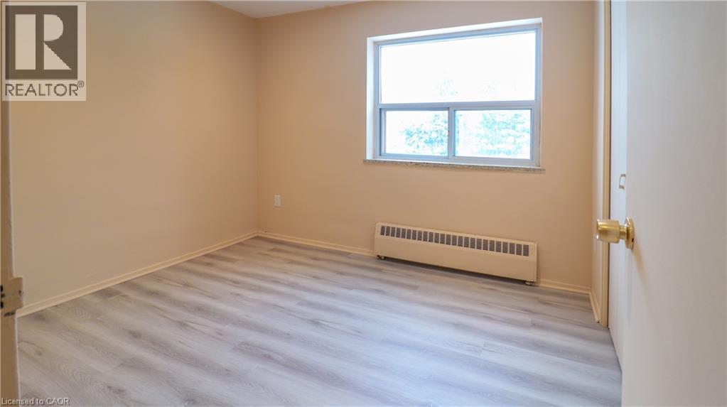84 SECOND Street Unit# 207, Orangeville, Ontario, L9W2C3 — Photo 7